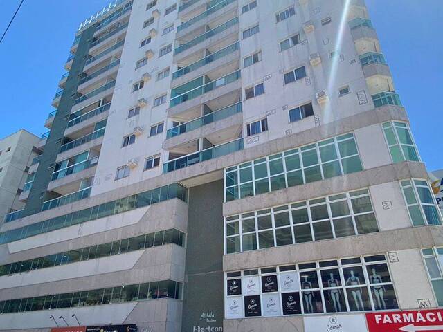 #560 - Apartamento para Venda em Guarapari - ES
