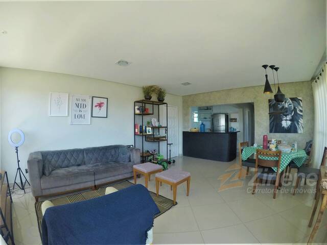 #714 - Apartamento para Venda em Guarapari - ES