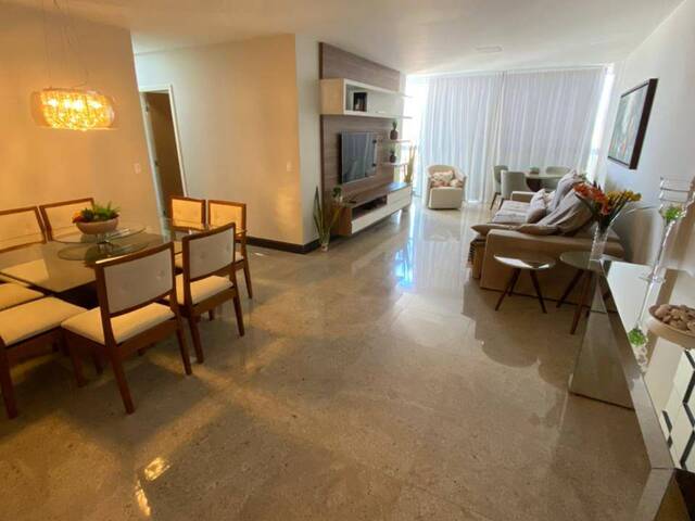 #761 - Apartamento para Venda em Guarapari - ES