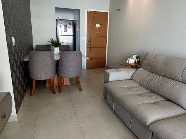 #1093 - Apartamento para Venda em Guarapari - ES