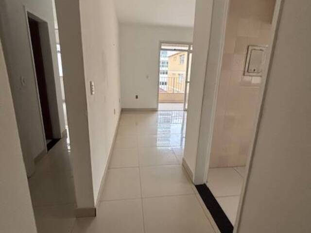 #1098 - Apartamento para Venda em Guarapari - ES