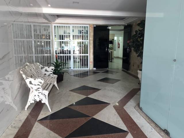 #1110 - Apartamento para Venda em Guarapari - ES