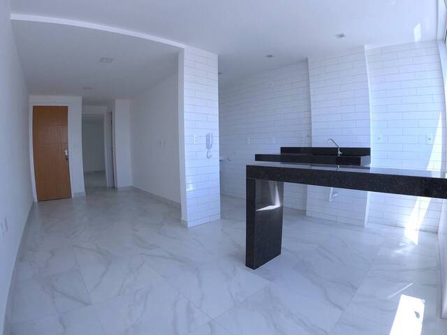 #1118 - Apartamento para Venda em Guarapari - ES