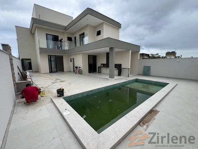 #1121 - Casa para Venda em Guarapari - ES